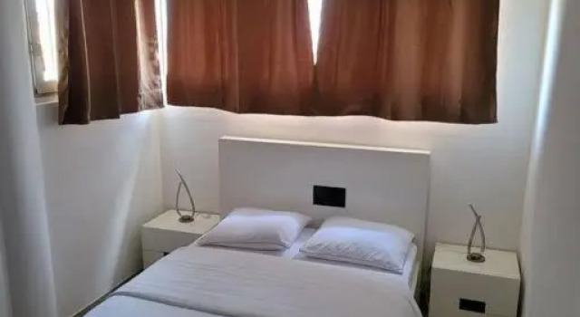 Hello Guyane (7), Grand Appartement Prestigieux F3, Boek Appartement Hotels in Cayenne met parkeren, Parkeren