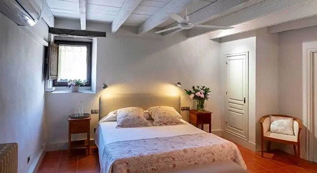 Can Mora de Dalt, Book Hotel Sant Vicenc de Montalt Costa del Maresme