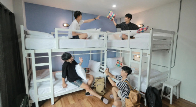 Кровать в общем номере (мужской номер) Luck Esan Loft