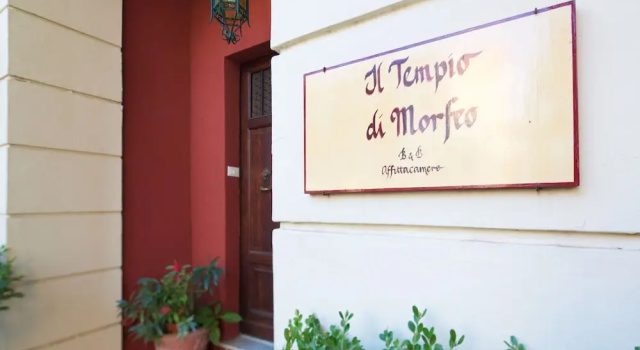 Il Tempio di Morfeo, Buchen Sie Hotel Monte Sacro Rom, in der Nähe von Jonio
