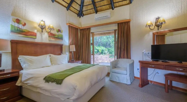 Kruger Park Lodge Unit No. 547, Забронировать Дом для отпуска Коттеджи Хейзивью, рядом с Kruger Park Lodge Golf Club, Коттедж