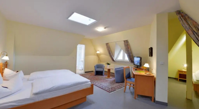 Трёхместный номер Standard Hotel Imperial Rügen