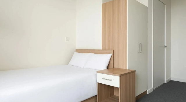 Номер Economy Destiny Student - Moonraker