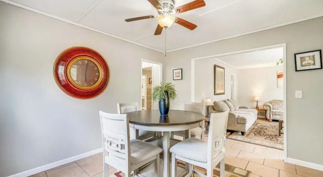 1 Mi to Robins Afb: Family-friendly Home!, Buchen Sie Ferienhaus Villen in Warner Robins, Villa