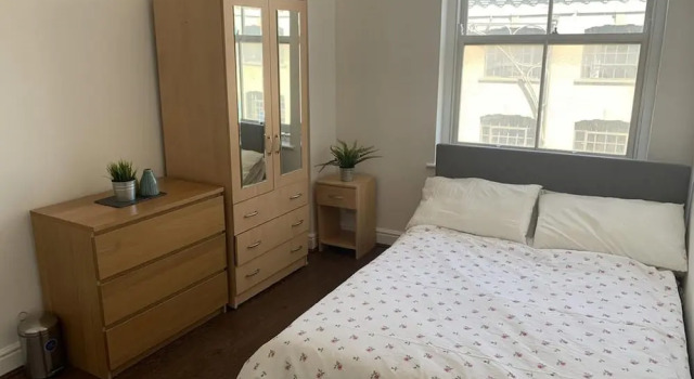 Spacious 3 Bed in the Heart of London, Забронировать Отель Отели Англии 3 звезды, 3*