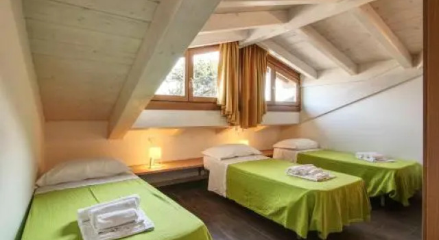 Holiway Home Cedro 104, Book Hotel Hotels in Como with a Pool, Swimming Pool
