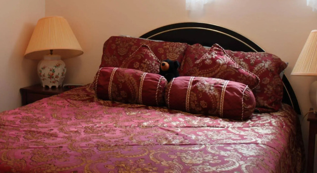 Casey's Bed and Breakfast, Rezervovat Hotel Hotely v Whitehorse s parkováním, Parkování