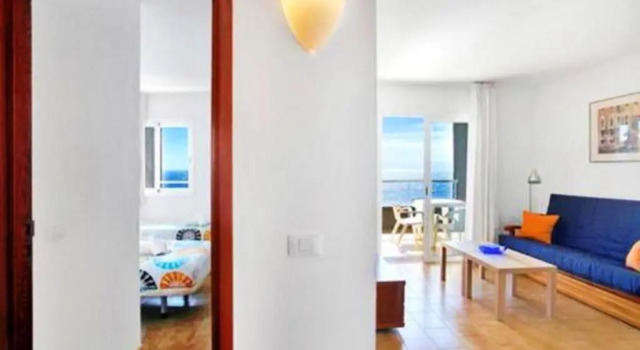 One bedroom appartement with sea view shared pool and enclosed garden at Guia de Isora 1 km away from the beach