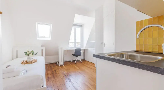 Апартаменты Cozy Studio Renovated Rue Bugeaud