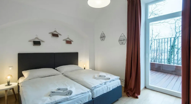 Люкс Premium Rehorova apartments by Pragueforyou
