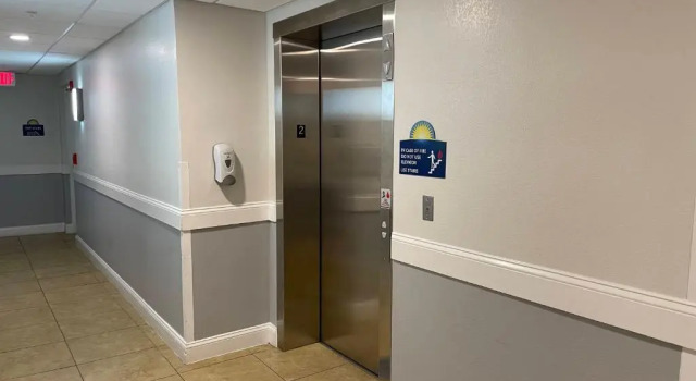 Номер Standard Days Inn & Suites by Wyndham Lakeland