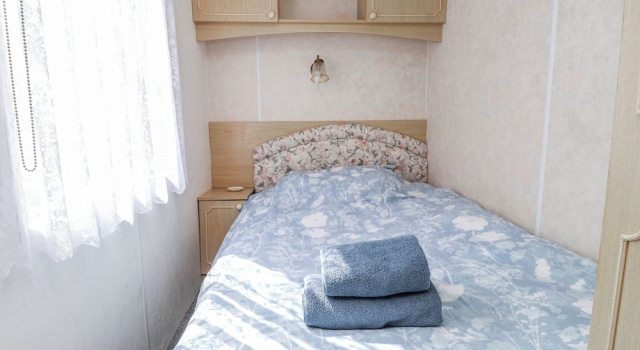 Fron Dderw Caravan, Book Feriehus Llanfflewyn Anglesey