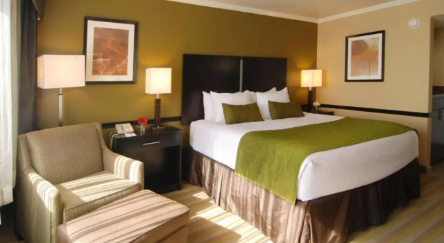 Номер Standard Best Western Canoga Park Motor Inn