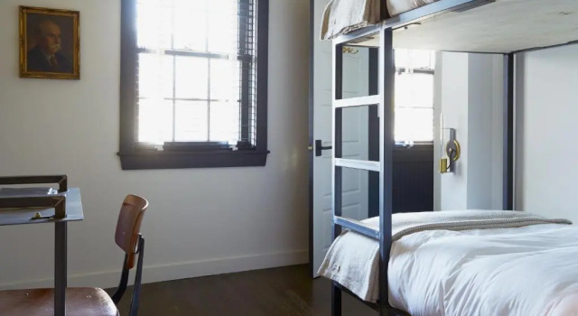 Четырёхместный номер Standard Neptune, an Ash Hotel