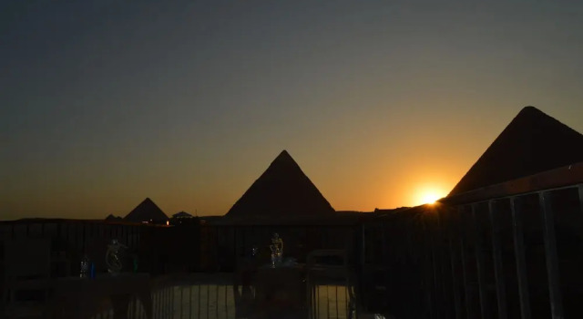 Comfort Pyramids Inn