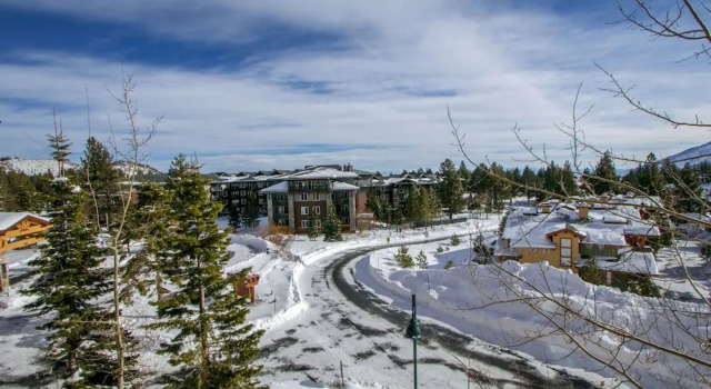 Номер Standard Sunstone 109 Remodeled Condo Great Complex Amenities with Ski-In Ski-Out by RedAwning