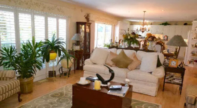 Eagle's Wing Bed and Breakfast, Varaa Hotelli Niagara Wine Region Ontario