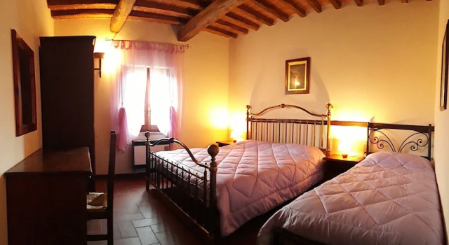 Appartamenti La Pineta, Boek Hotel Lamporecchio Toscane