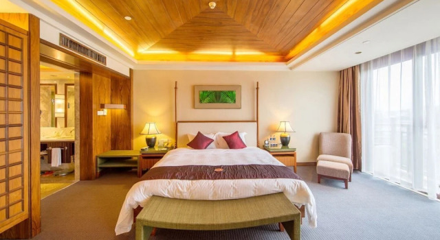 Люкс Deluxe Springwood Harbour Hotel Dongguan