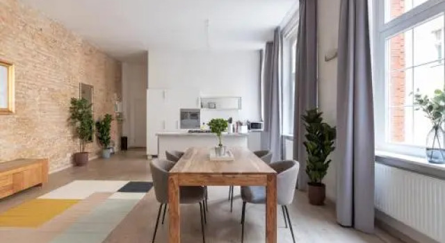Berlinappart Prenzlauer Berg Apartment With Garden View, Varaa Huoneisto Prenzlauer Berg Berliini, lähellä Helmholtzplatz