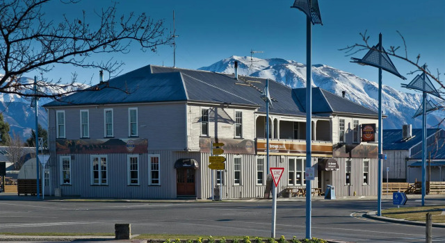 The Brown Pub