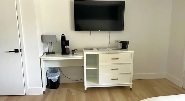 Четырёхместный номер Standard с видом на озеро Motel Luzerne