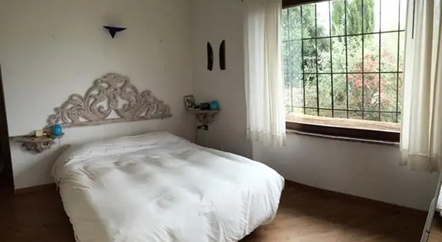 casa intera giardino e piscina