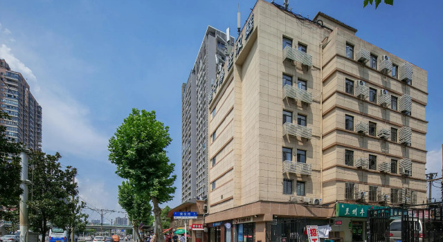 Hanting Hotel Wuhan Wuchang Railway Station