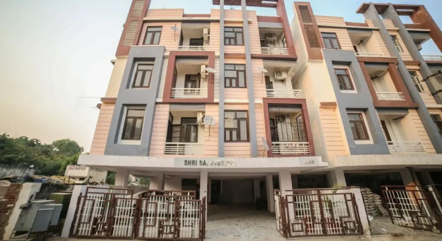 OYO Home 16420 Cosy 2BHK, Забронировать Отель Отели штата Раджастхана с парковкой, Парковка