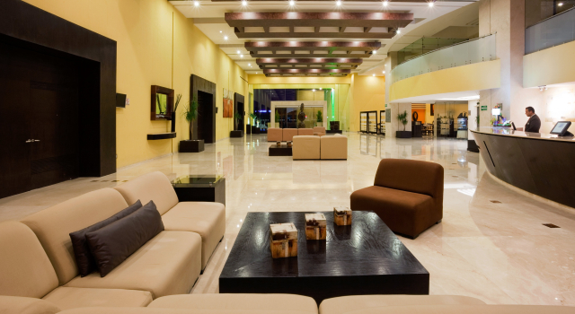 Holiday Inn Puebla Finsa, Rezerwuj Hotel Hotele w Puebla ze śniadaniem, Śniadanie