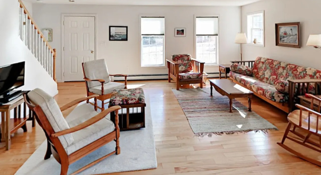79 Middle Rd Home 3 Bedrooms 2.5 Bathrooms Home, Забронировать Дом для отпуска Коттеджи Мэна, Коттедж