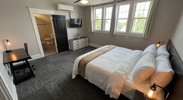 Номер Deluxe Homestay on Main by Twin Lakes Creamery