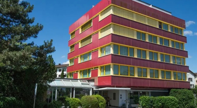 Люкс c 1 комнатой с видом на город achesa homes Zürich