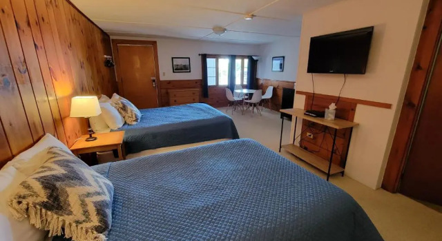 Четырёхместный номер Standard Yardarm Motel