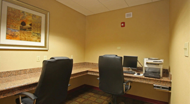 Super 8 by Wyndham Natchez, Buchen Sie Hotel SPA-Hotels in Natchez, SPA