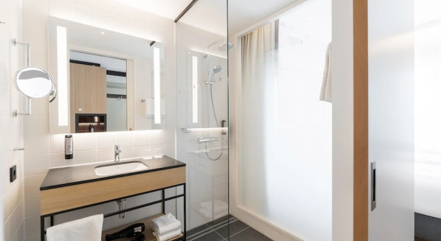 Номер Business IntercityHotel Leiden