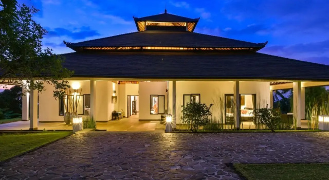 Lovina Residence, Rezerwuj Hotel Hotele w Sukasada z parkingiem, Parking