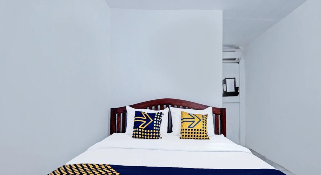 Номер Comfort SPOT ON 91916 Joglo Doyong Homestay Syariah