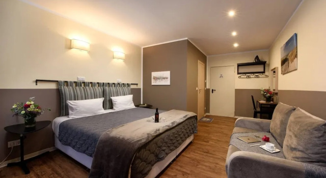 Hotelzimmer In Berlin Prenzlauer Berg 4 Neu, Varaa Hotelli Prenzlauer Berg Berliini, lähellä Helmholtzplatz