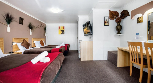 Cotton Tree Beach Motel, Prenota Motel Hotel a Queensland con parcheggio, Parcheggio