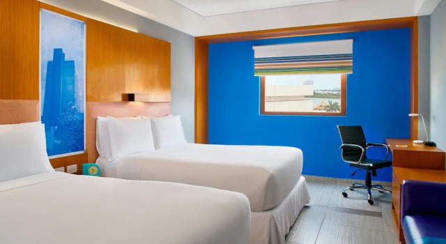 Четырёхместный номер Guest Aloft by Marriott Cancun