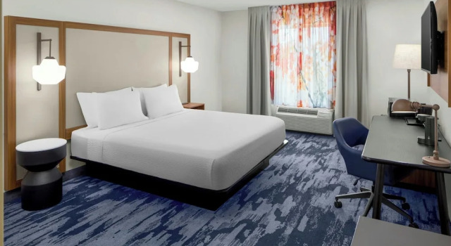 Люкс Fairfield Inn & Suites South Boston