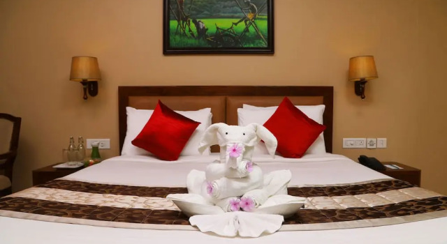 Номер Standard с балконом Uday Suites - The Airport Hotel