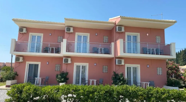 Megali Beach Nikos