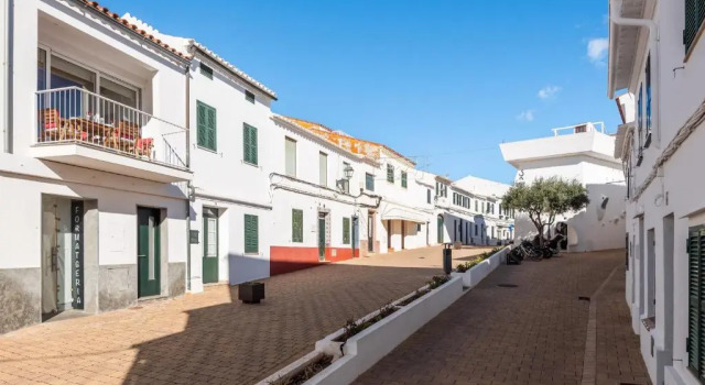 Villa La Plaza by Escape Home, Rezerwuj Willa Mercadal 