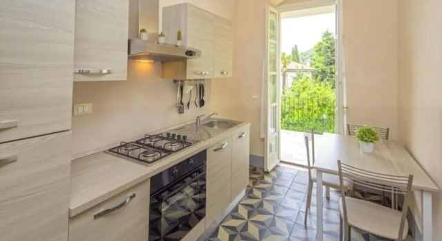 Апартаменты с балконом Lovely Holiday Flat With Shared Pool in Lerici