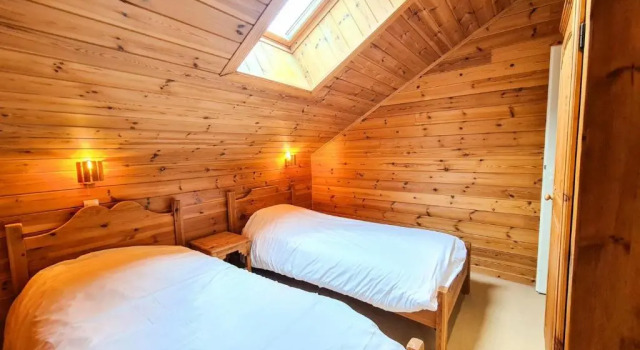 Résidence Hameau - Chalets pour 12 Personnes 49, Забронировать Шале Виллы Араш-ла-Фрас, рядом с Горнолыжный подъемник Молье, Вилла