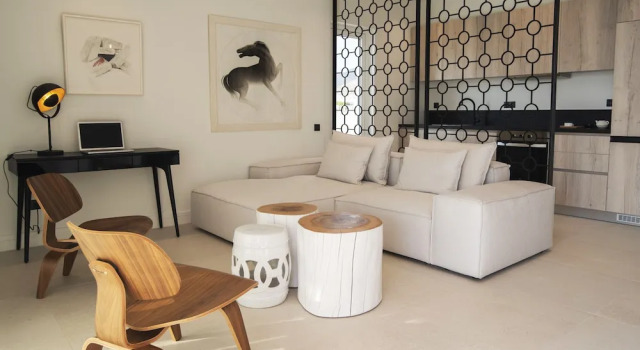 Номер Standard Пентхаус с балконом Glyfada South42