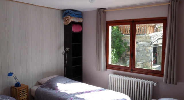 Chalet Le Bois Noir, Varaa Mökki Valdeblore 