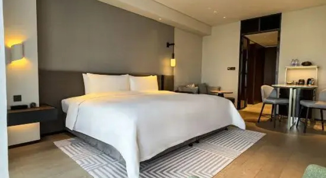 Номер Standard New World Guangzhou Hotel